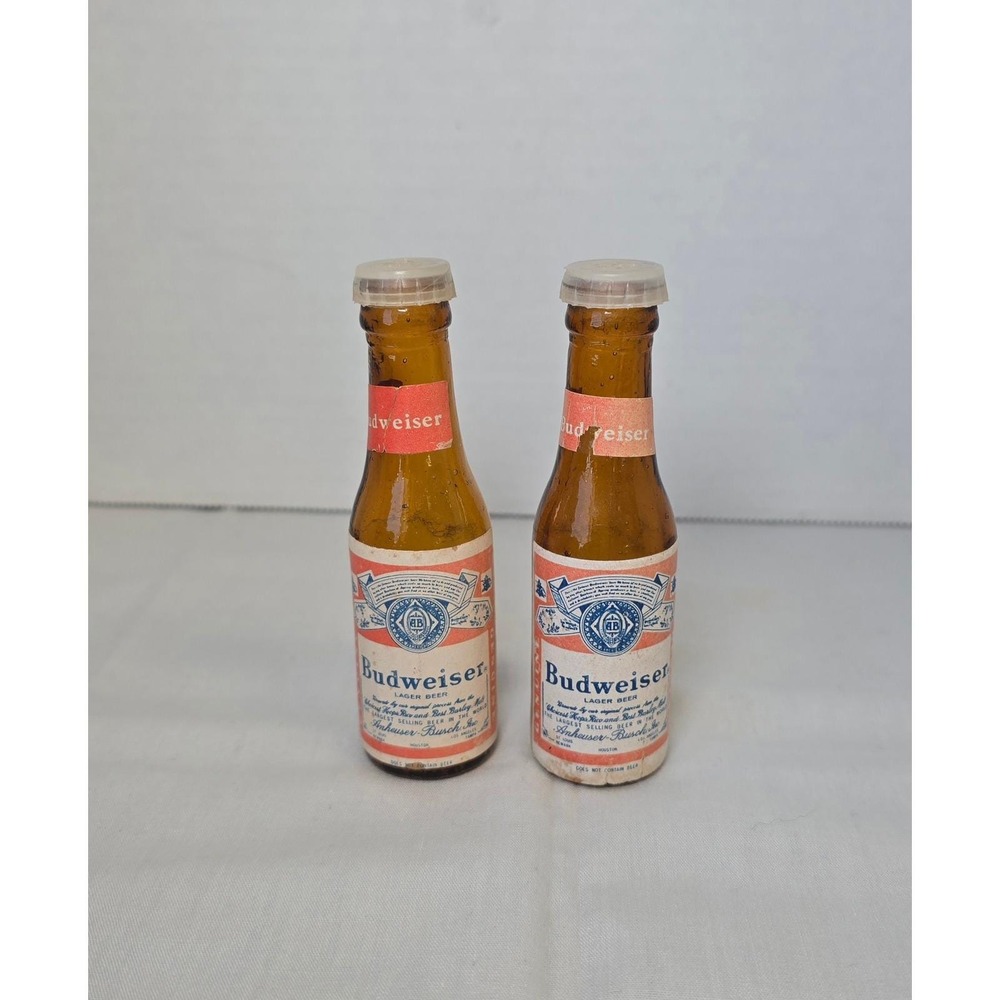 Vintage Budweiser Beer Bottle Salt and Pepper Shakers Set Novelty Collectible‎